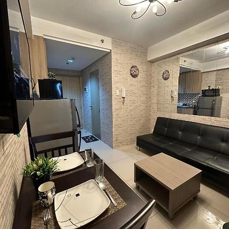 Sabina'S One Bedroom Condo At Shore Tower C Manila Dış mekan fotoğraf
