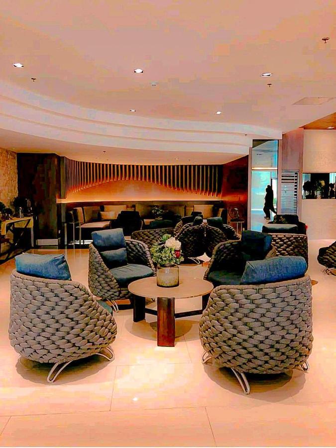Sabina'S One Bedroom Condo At Shore Tower C Manila Dış mekan fotoğraf