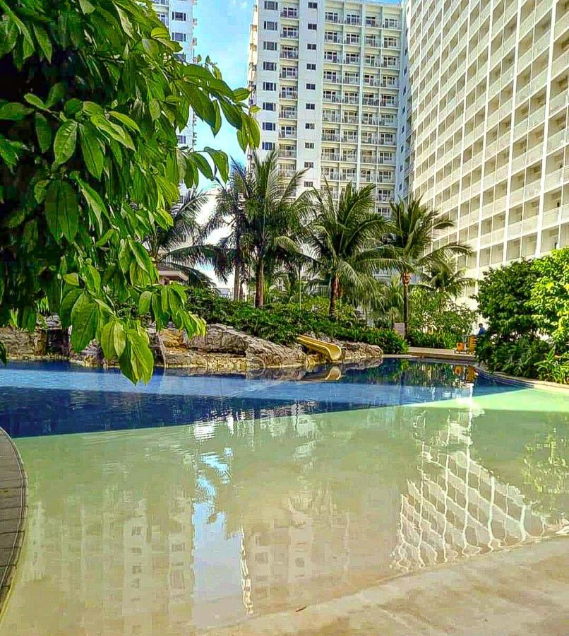 Sabina'S One Bedroom Condo At Shore Tower C Manila Dış mekan fotoğraf