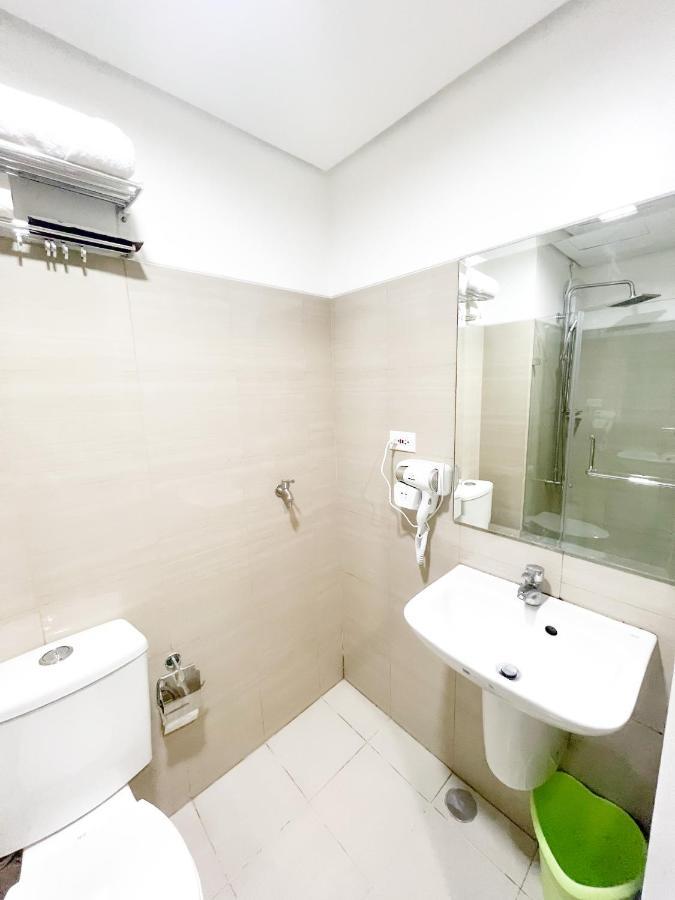 Sabina'S One Bedroom Condo At Shore Tower C Manila Dış mekan fotoğraf