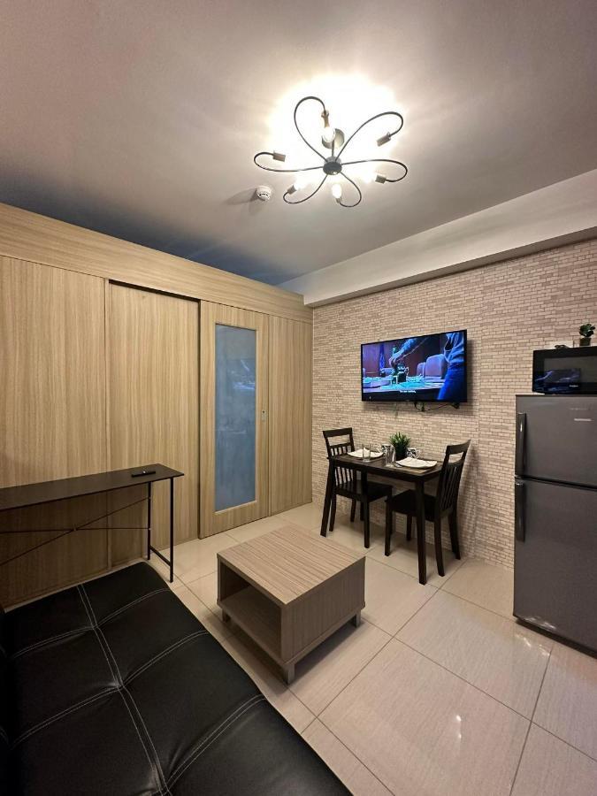 Sabina'S One Bedroom Condo At Shore Tower C Manila Dış mekan fotoğraf